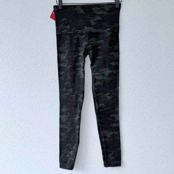 NWT Spanx Green Camo Leggings/Tights/Shapewear Ladies Size Medium (6/8) - Picture 6 of 14